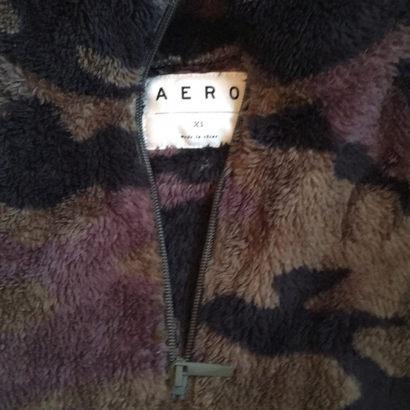 Girls Xs sweater with pockets turtleneck - Picture 2 of 4